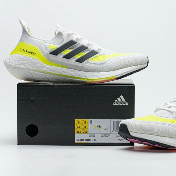 Adidas Ultra Boost Shoes - Picture 2 of 9